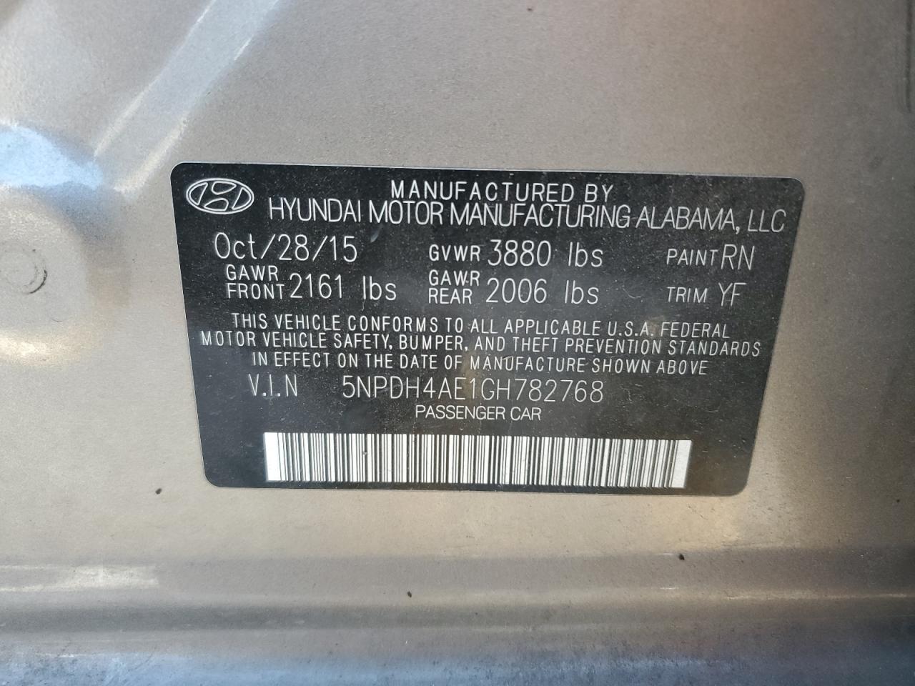 2016 Hyundai Elantra - Image 13