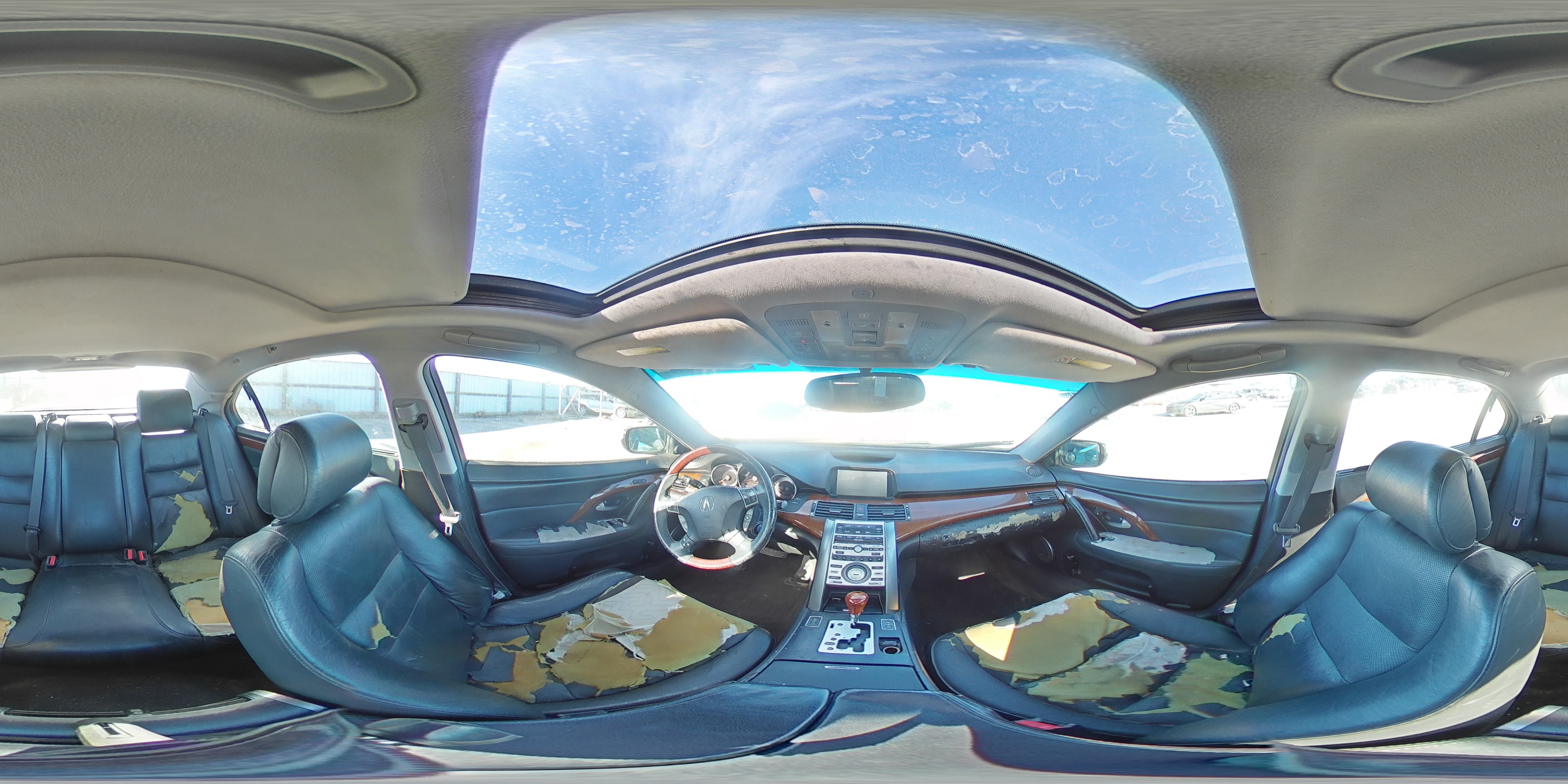 2005 Acura RL - Image 13