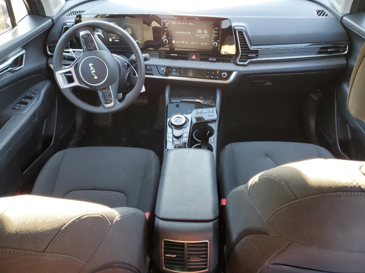 2023 Kia Sportage - Image 8