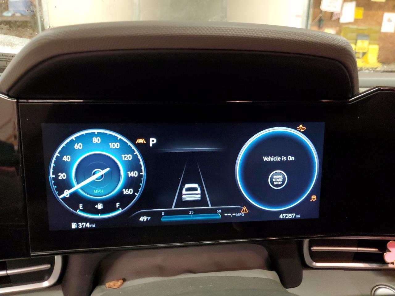 2023 Hyundai Elantra - Image 9