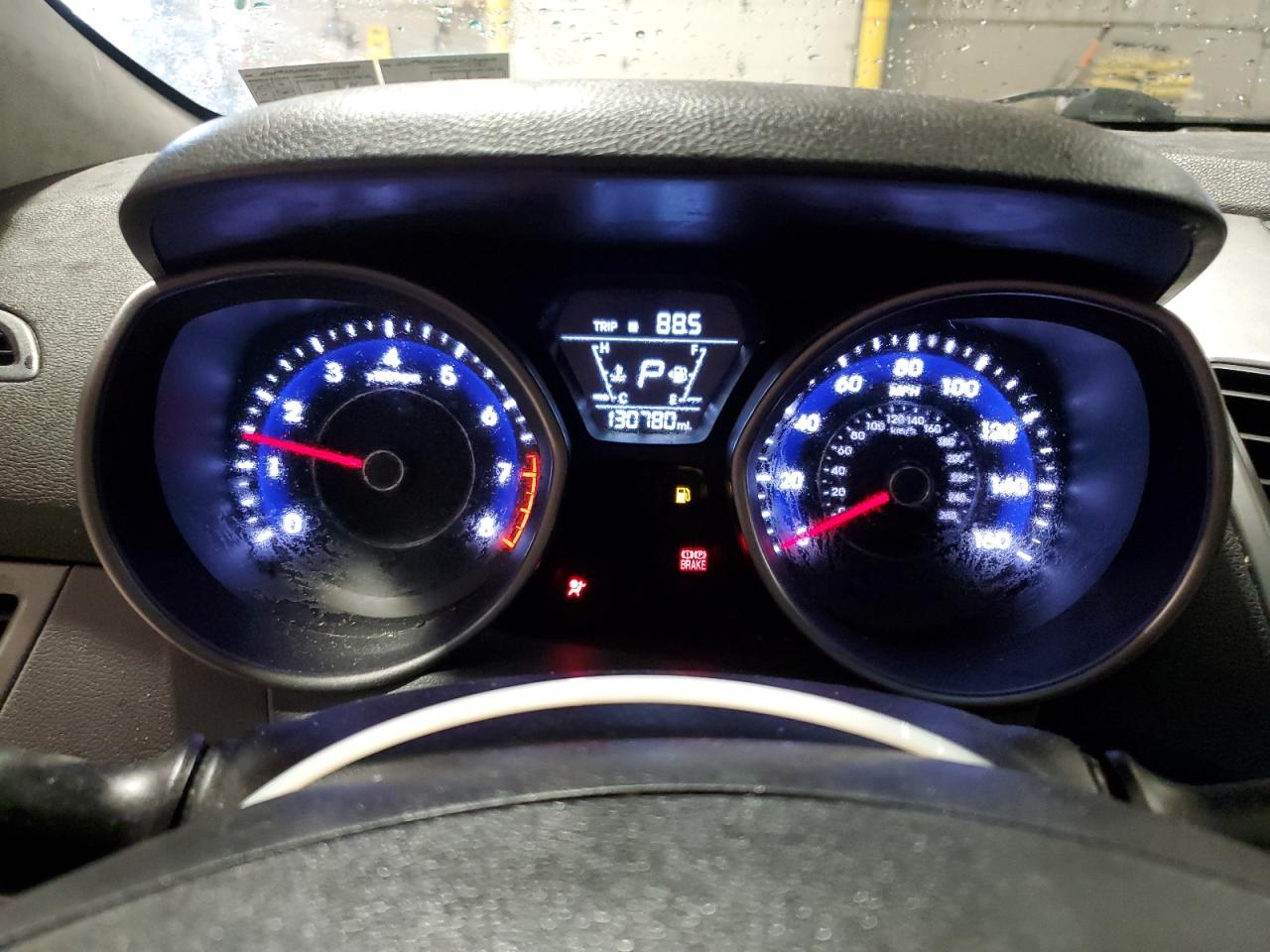 2016 Hyundai Elantra - Image 9