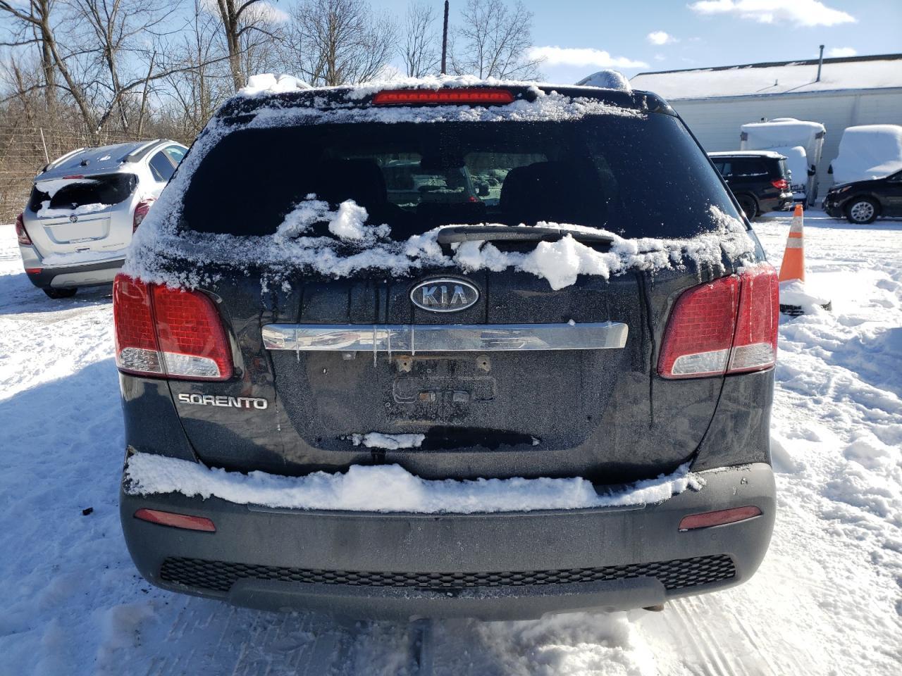 2013 Kia Sorento - Image 6