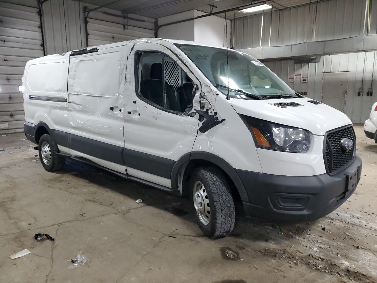 2022 Ford Transit - Image 4