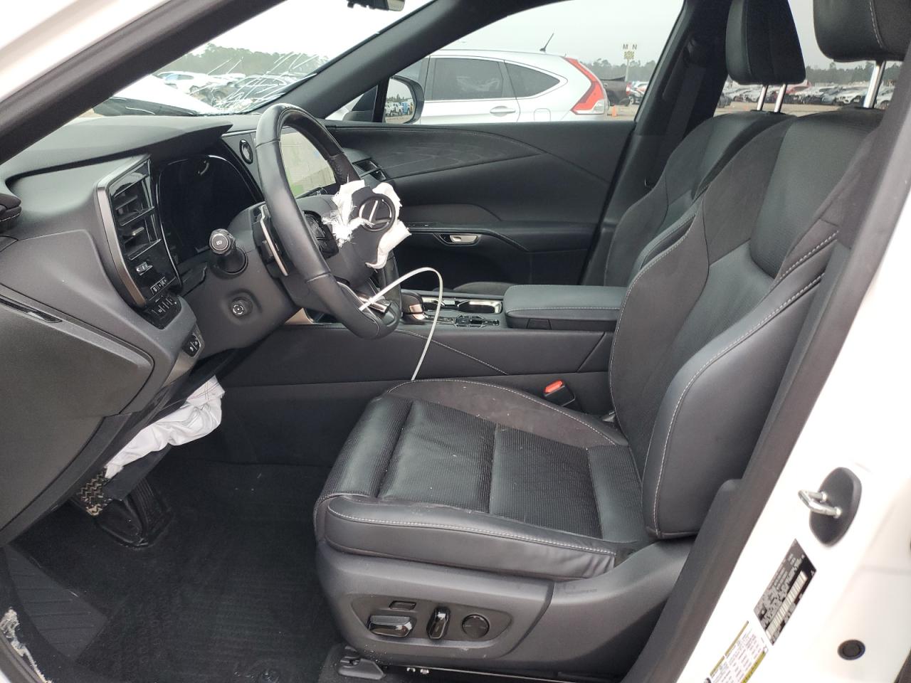 2023 Lexus RX - Image 7