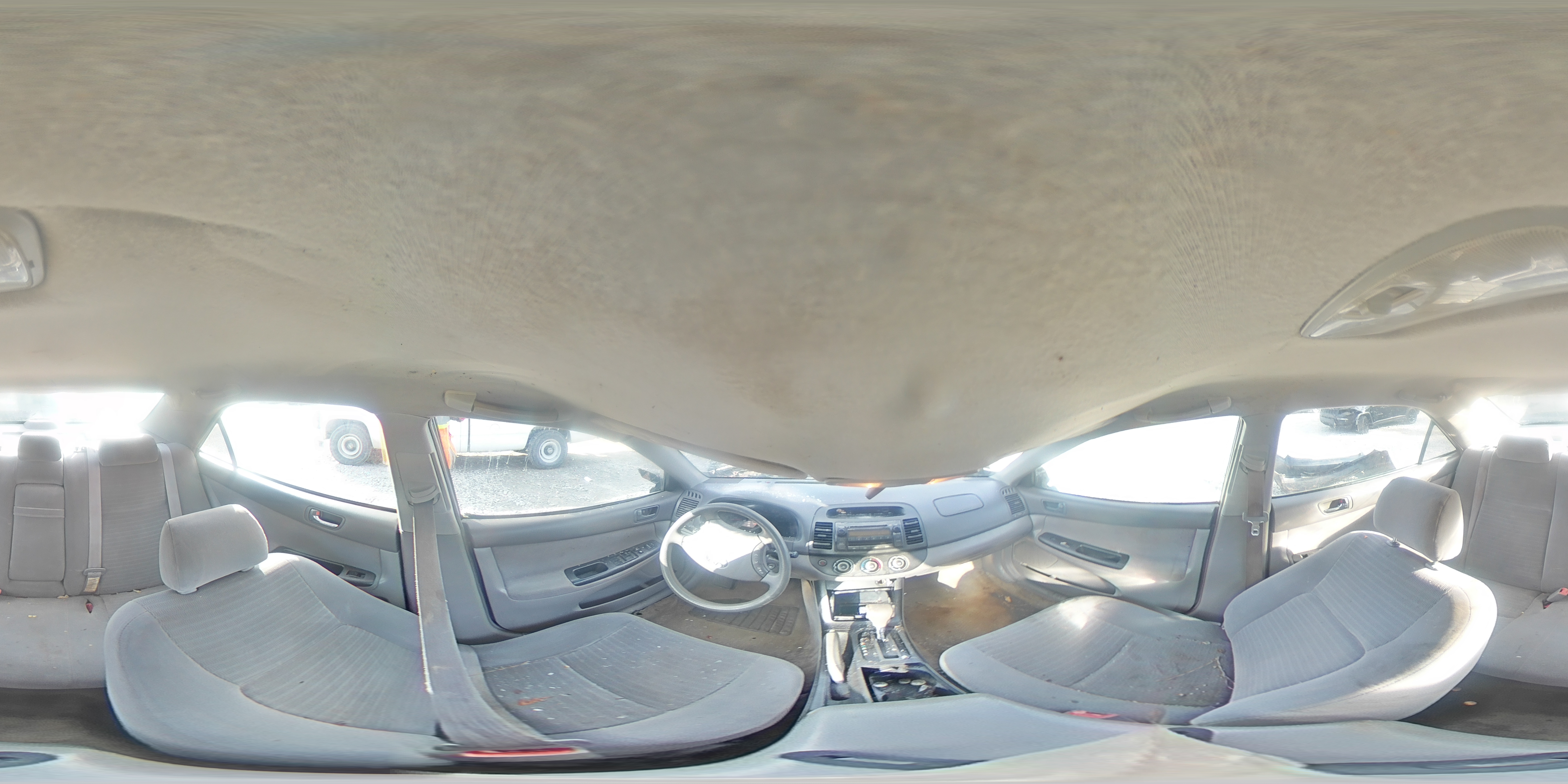 2005 Toyota Camry - Image 13