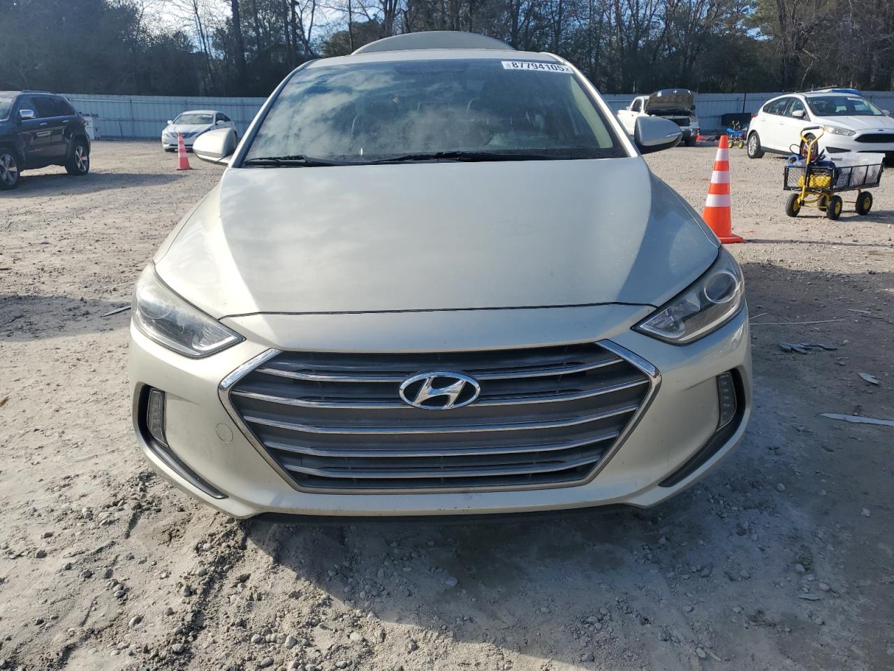 2017 Hyundai Elantra - Image 5