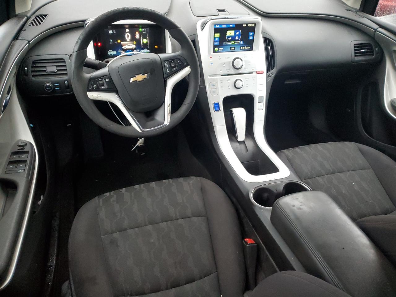 2013 Chevrolet Volt - Image 8
