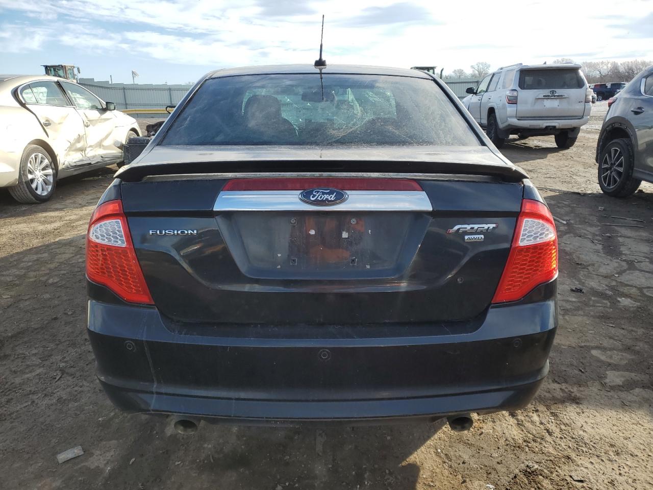 2010 Ford Fusion - Image 6