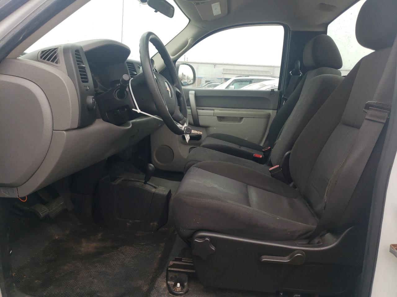 2011 Chevrolet Silverado - Image 7