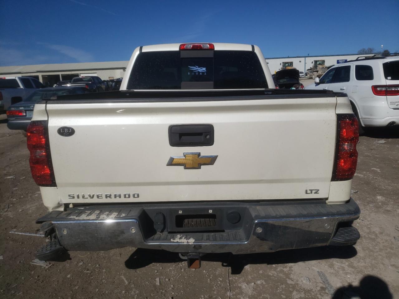 2014 Chevrolet Silverado - Image 6