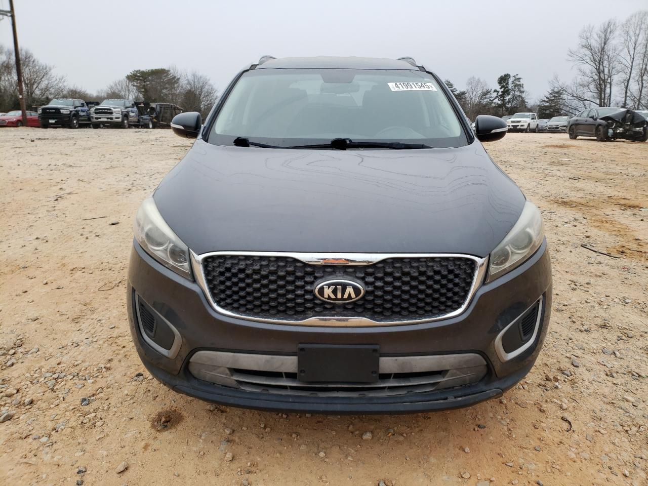 2016 Kia Sorento - Image 5