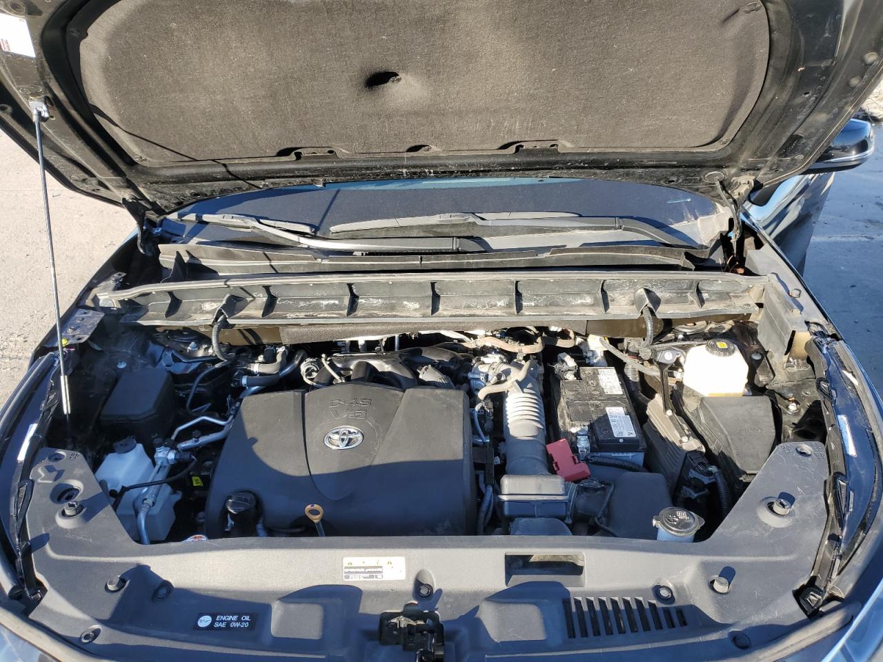 2021 Toyota Highlander - Image 12