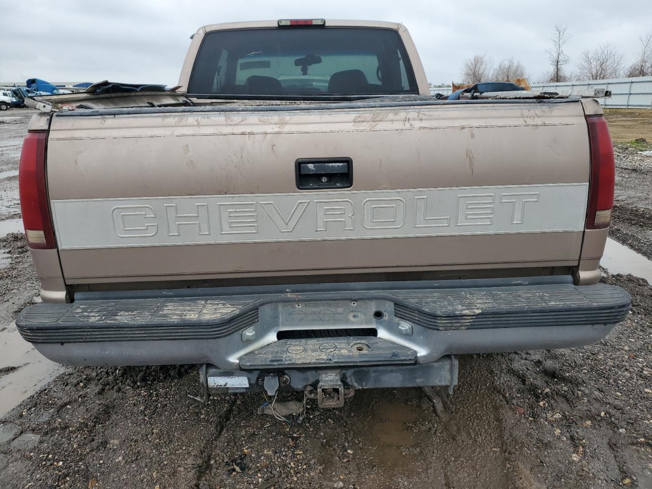 1996 Chevrolet GMT-400 - Image 6