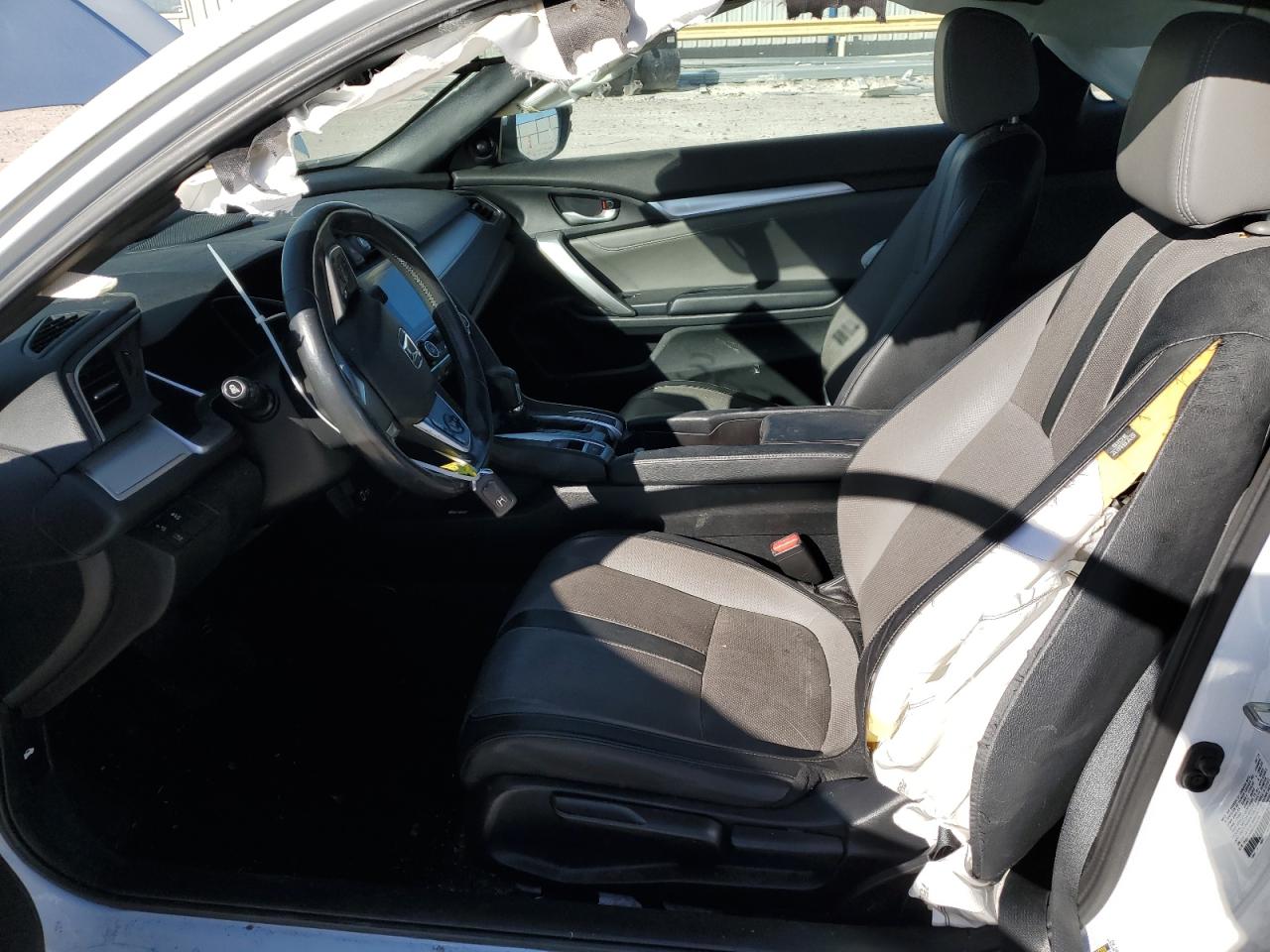 2018 Honda Civic Touring VIN: 2HGFC3B90JH353206 Lot: 87625565