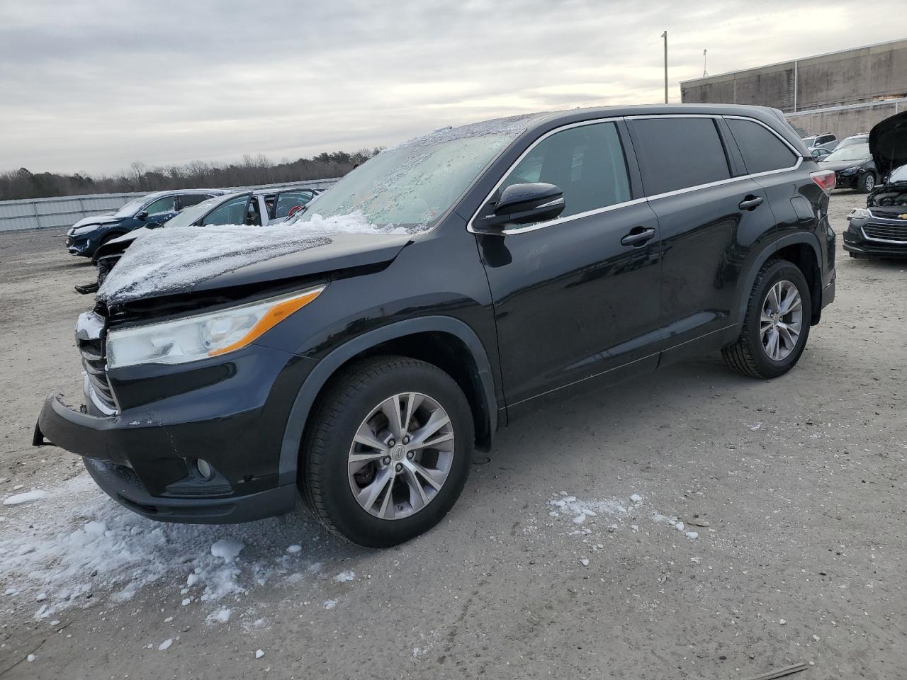 2014 Toyota Highlander - Image 1