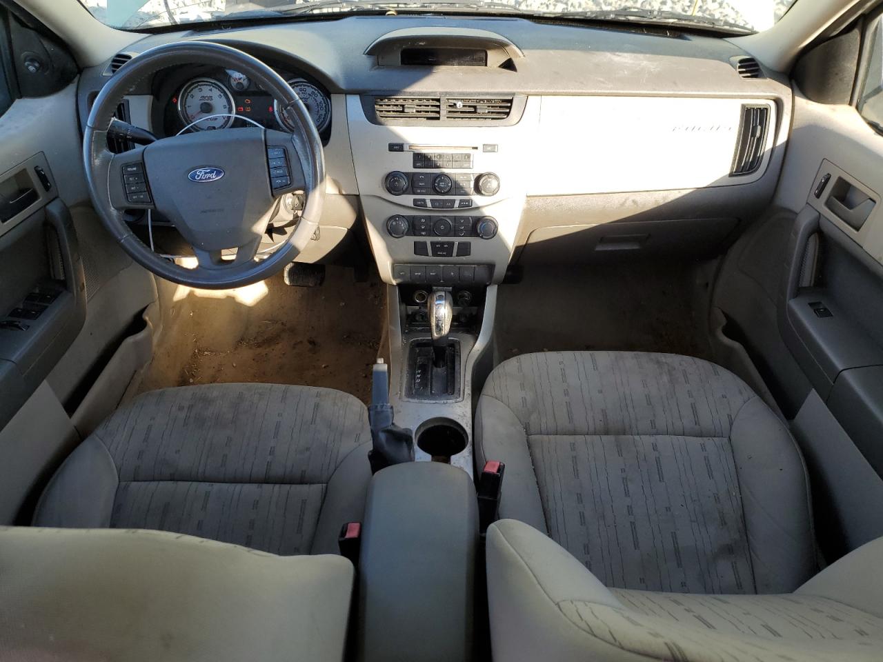 2010 Ford Focus - Image 8