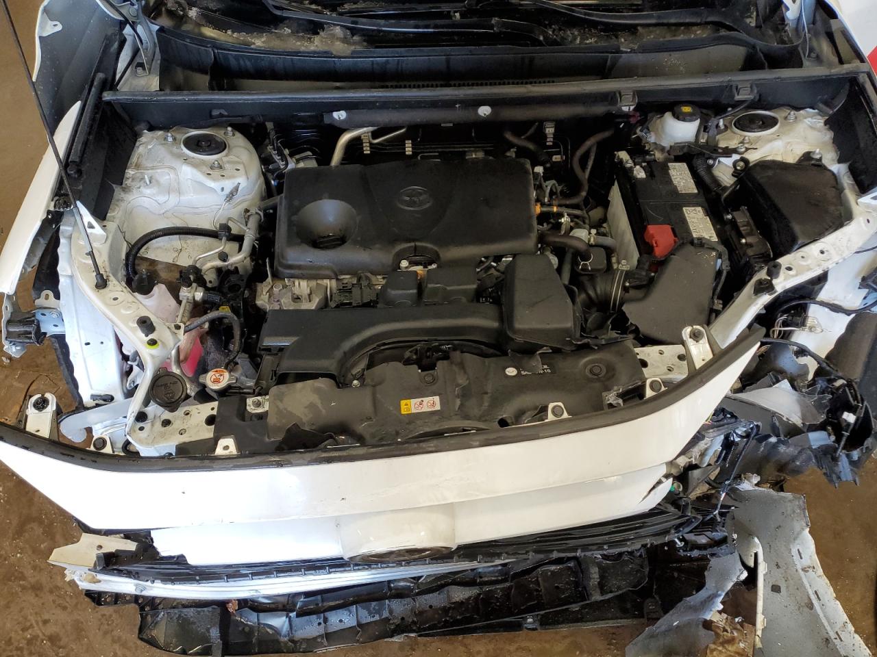 2024 Toyota RAV 4 - Image 12