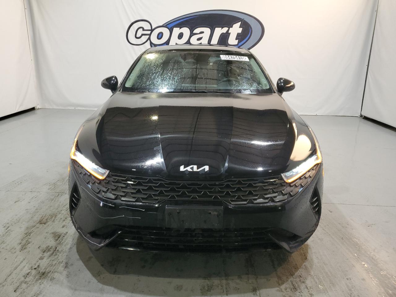 2022 Kia K5 - Image 5