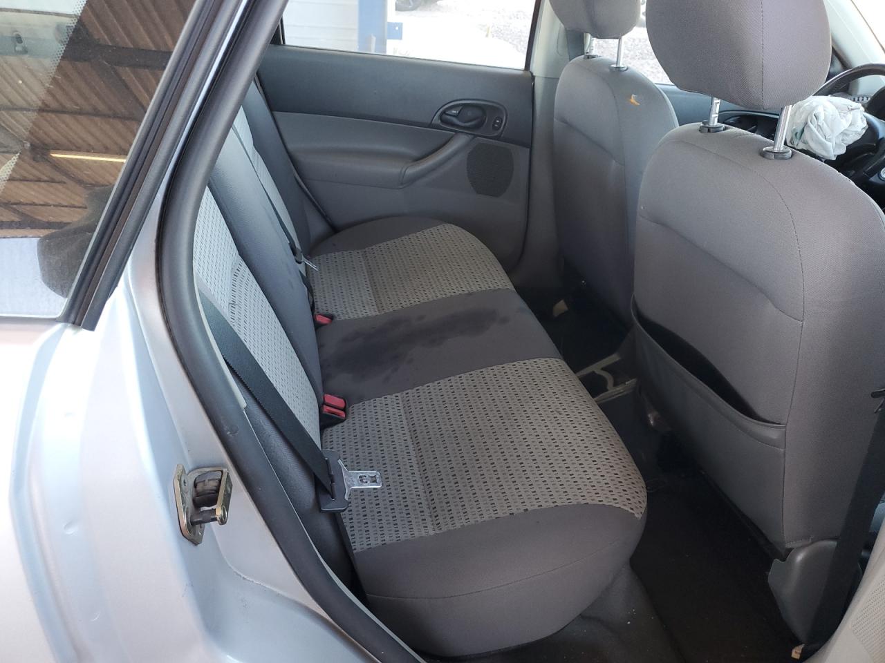 2005 Ford Focus - Image 11