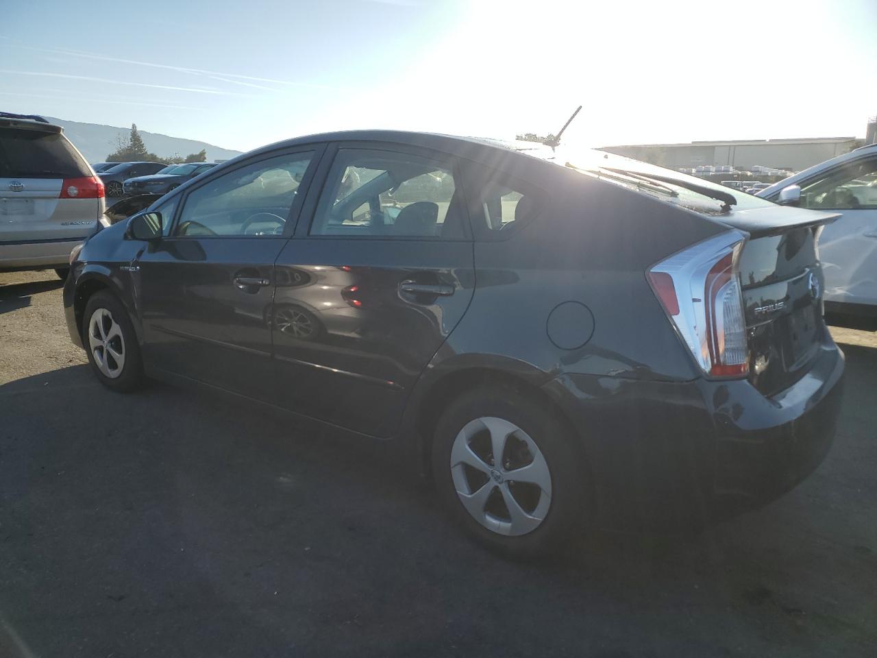 2015 Toyota Prius - Image 2