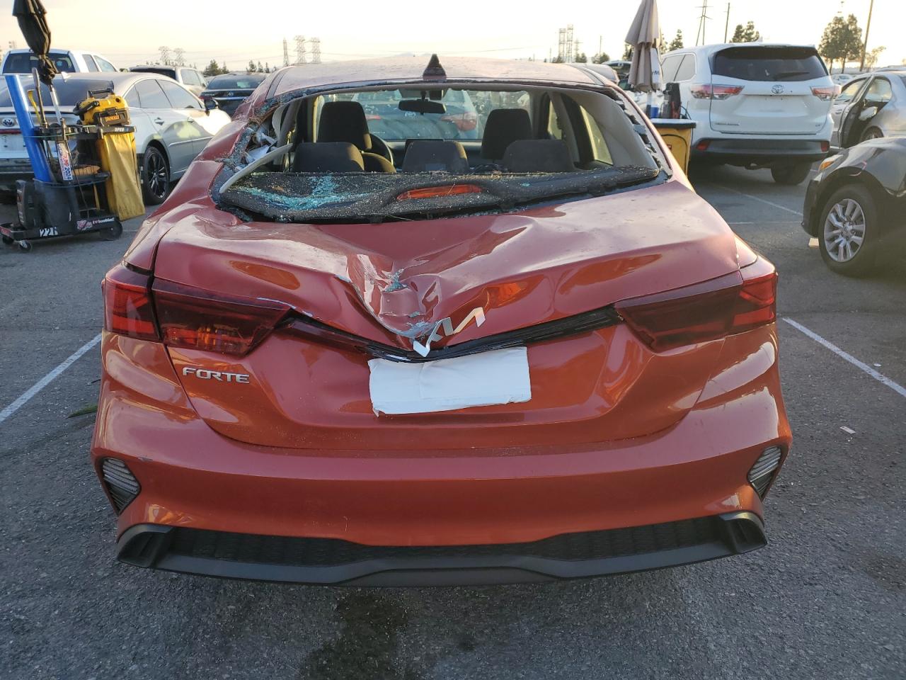 2022 Kia Forte - Image 6