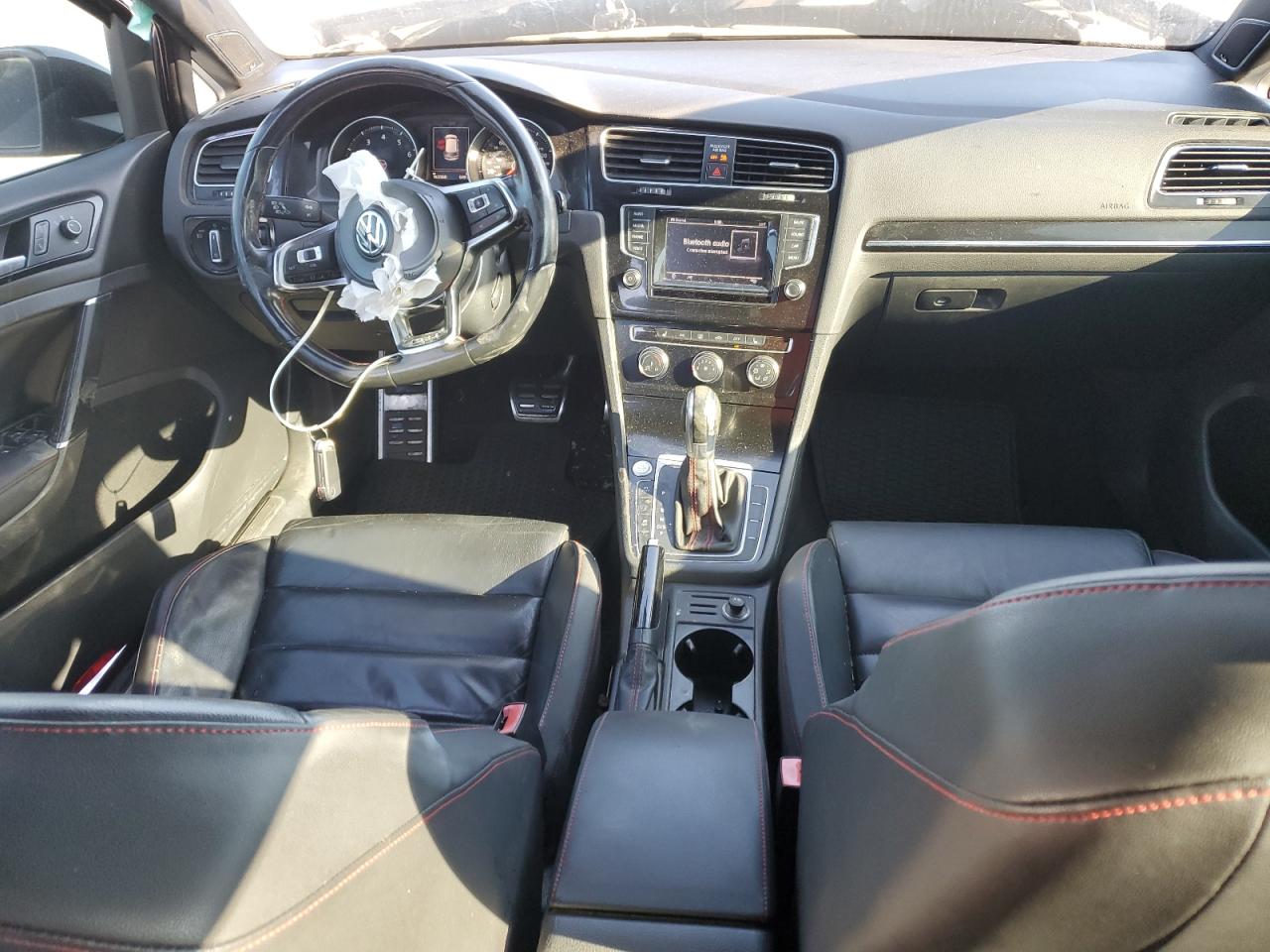2015 Volkswagen GTI - Image 8