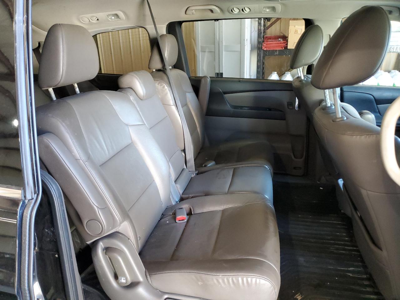 2015 Honda Odyssey - Image 11