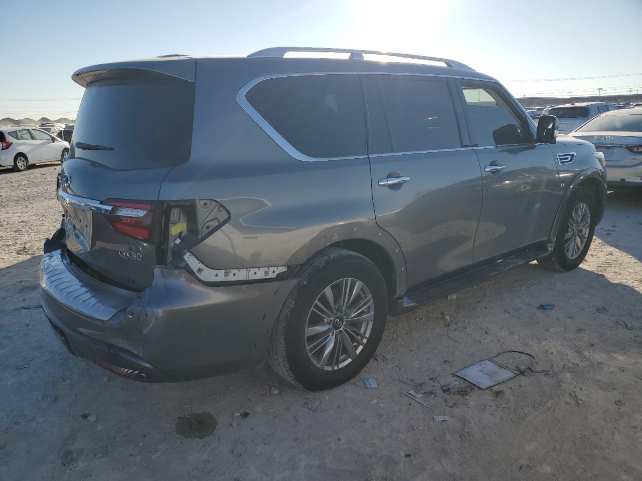 2020 Infiniti QX80 - Image 3