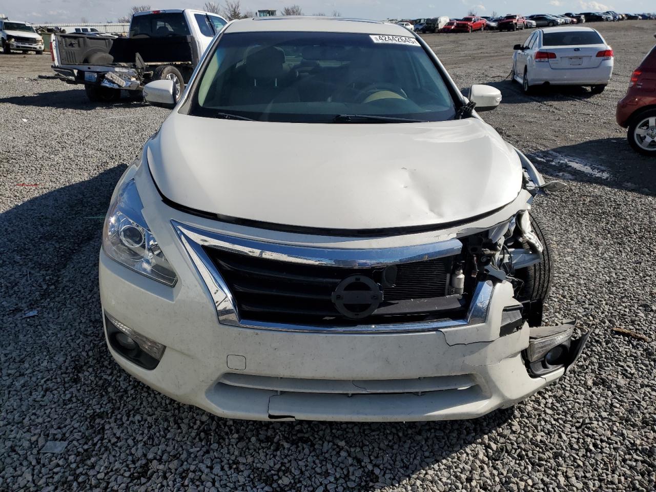 2014 Nissan Altima - Image 5