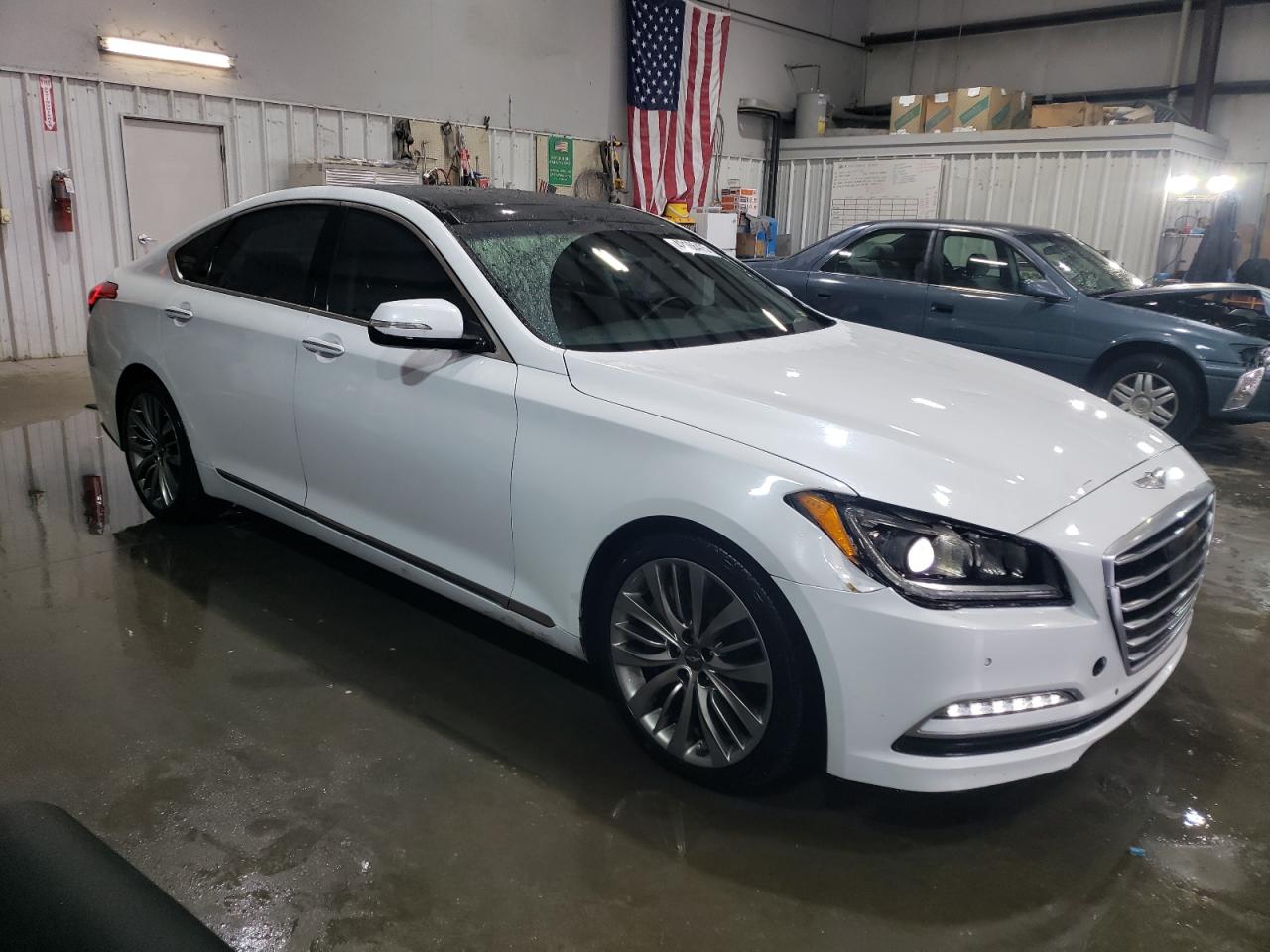 2015 Hyundai Genesis - Image 4