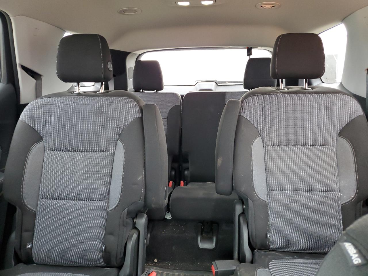 2018 Chevrolet Traverse - Image 10