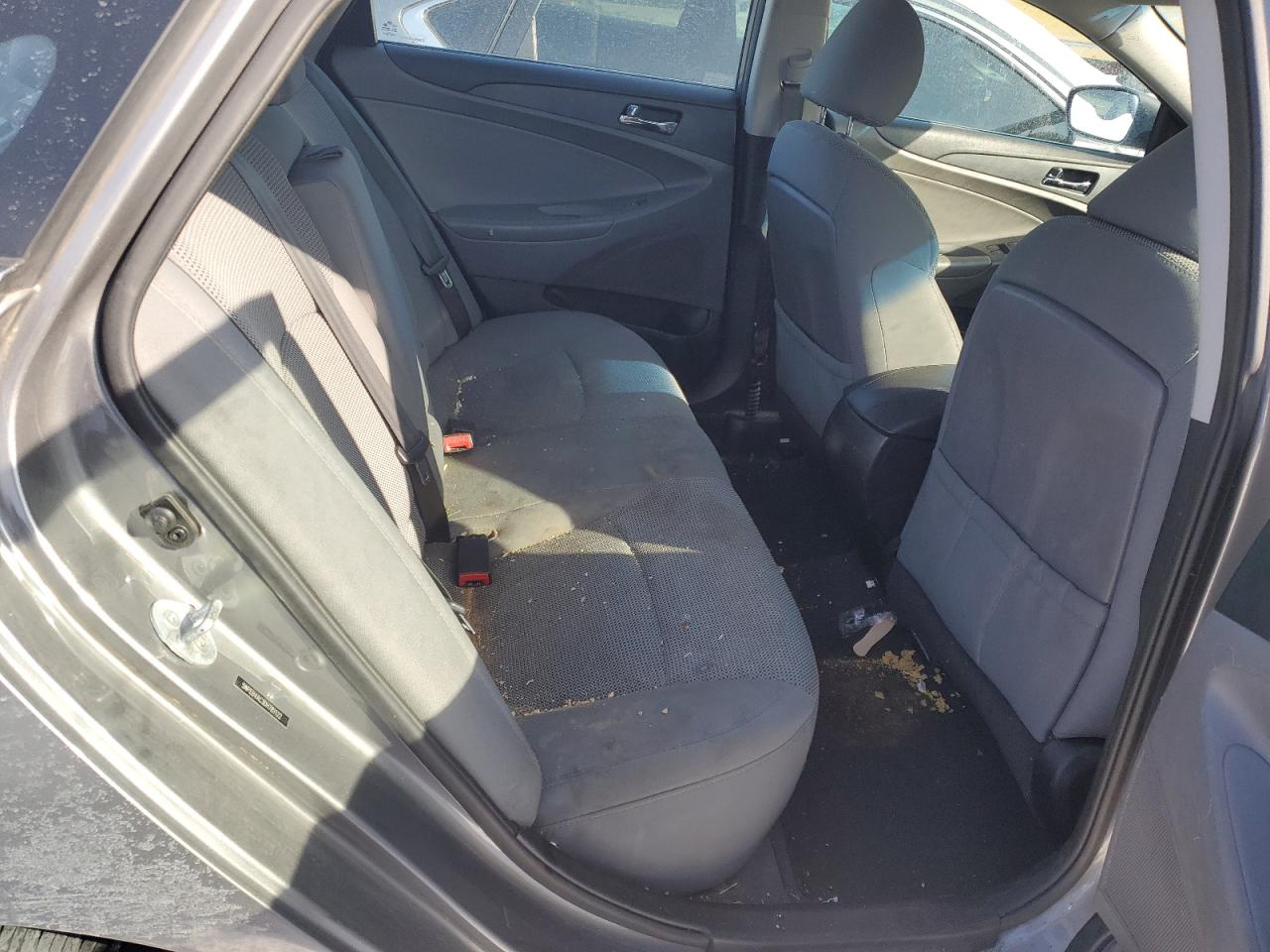 2013 Hyundai Sonata - Image 10