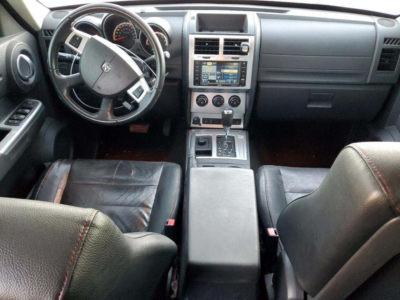 2011 Dodge Nitro - Image 8