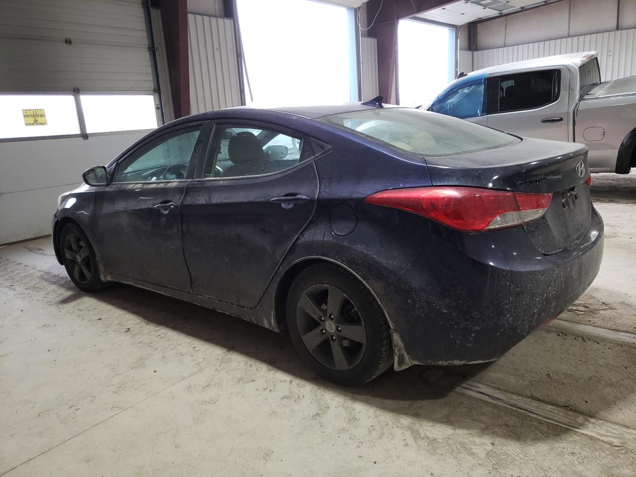 2013 Hyundai Elantra - Image 2