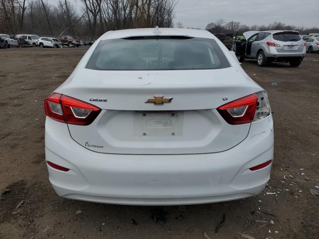 2017 Chevrolet Cruze - Image 6
