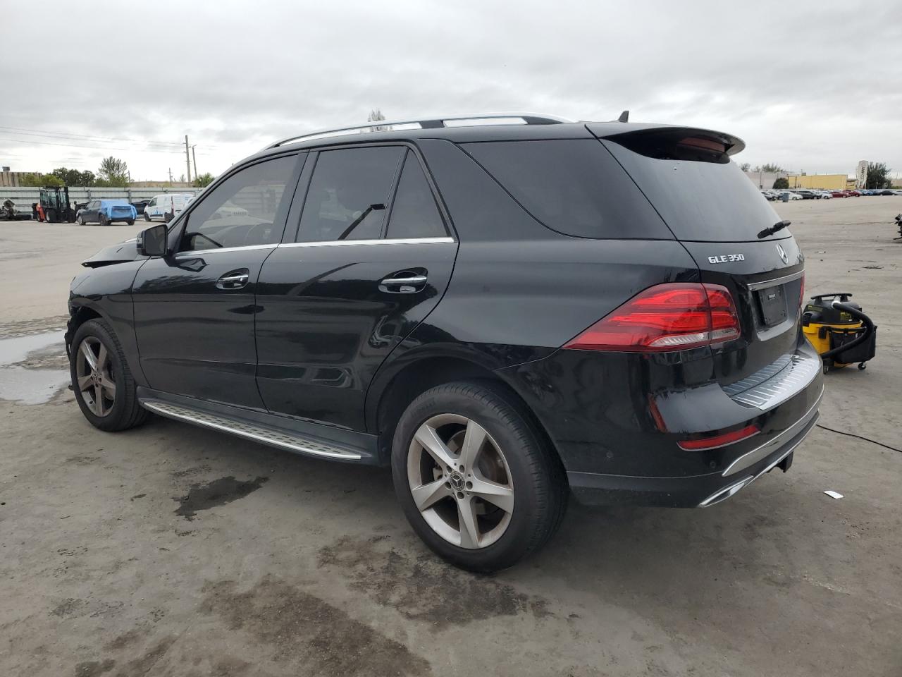 2018 Mercedes-Benz GLE - Image 2