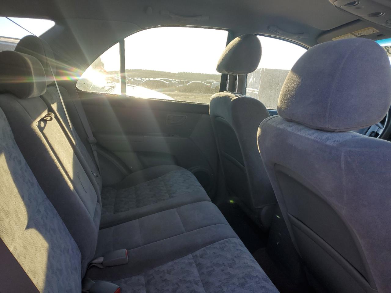 2008 Kia Sorento - Image 11
