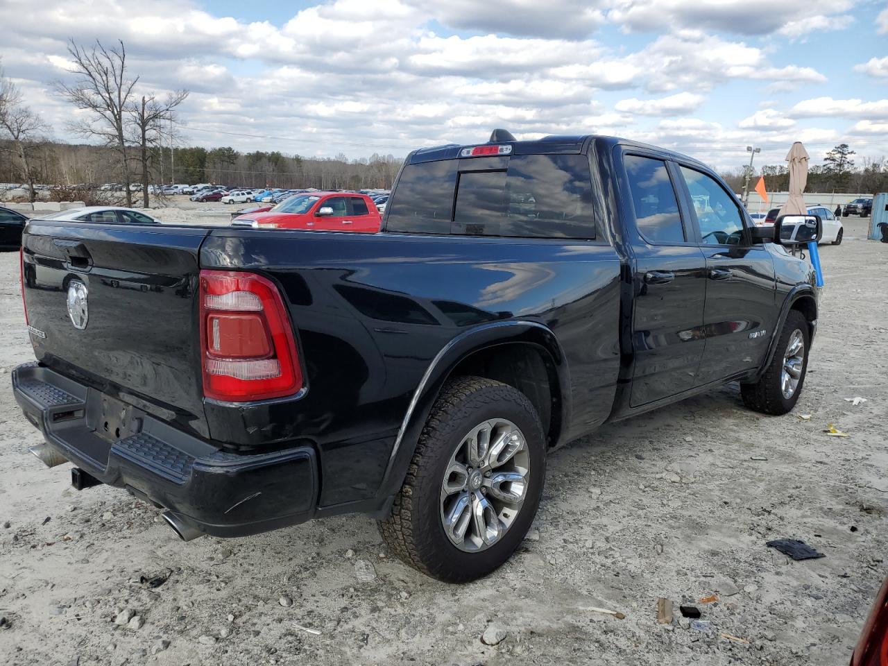 2019 RAM 1500 - Image 3
