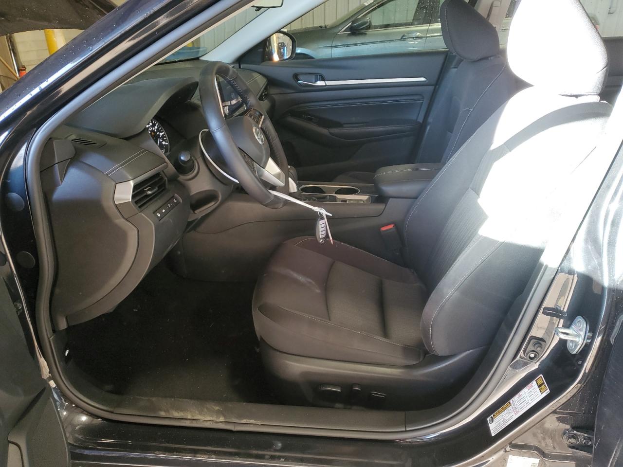2021 Nissan Altima - Image 7