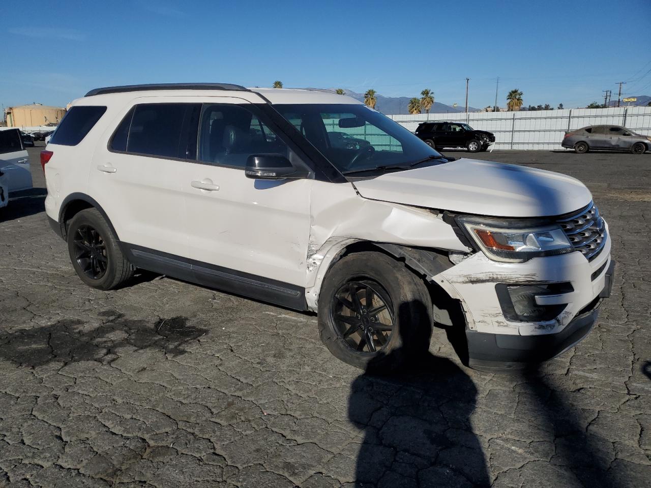 2017 Ford Explorer - Image 4