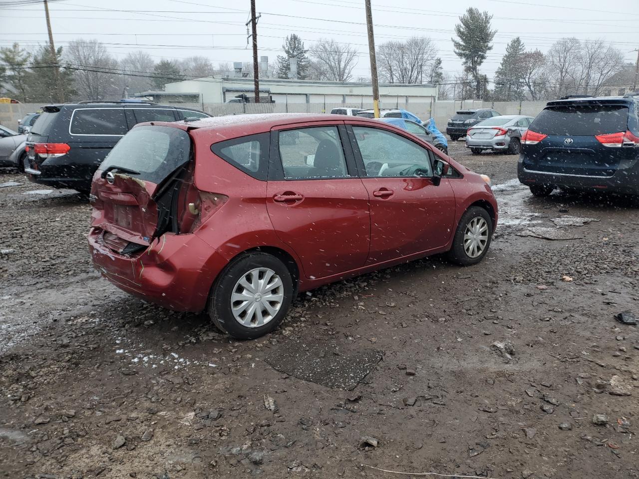 VIN 3N1CE2CP5GL355796 2016 NISSAN VERSA no.3