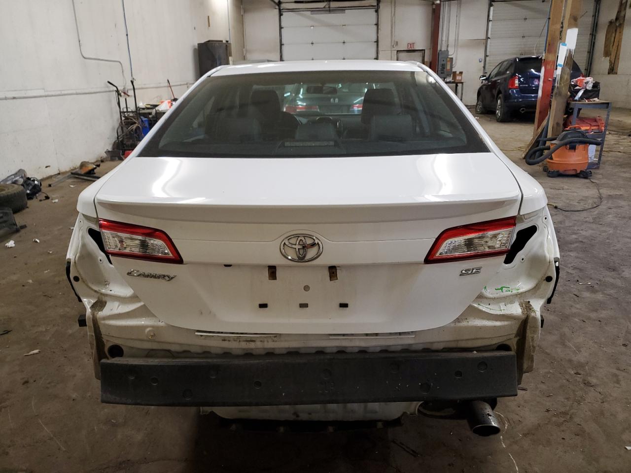 2014 Toyota Camry - Image 6