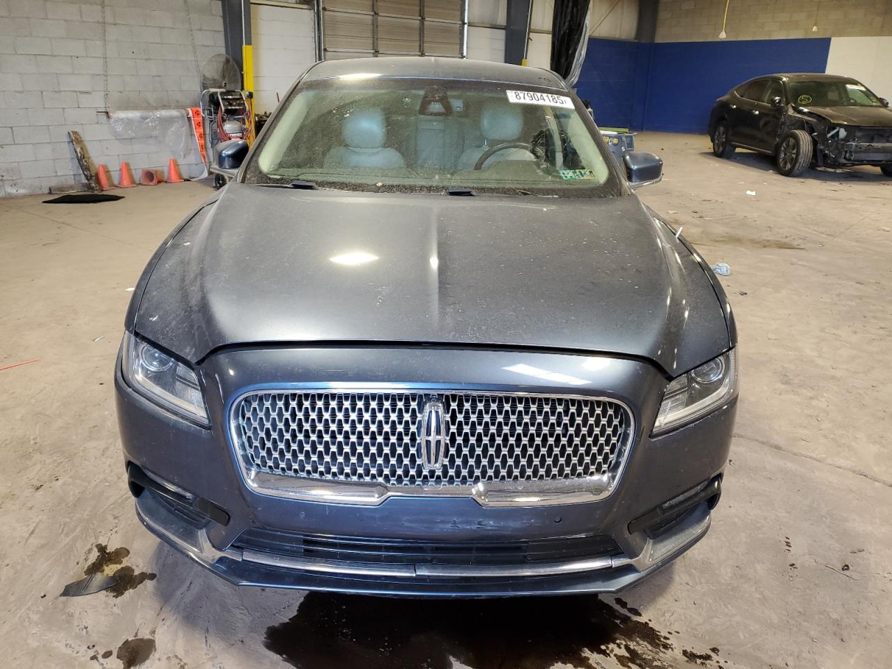 2019 Lincoln Continental - Image 5