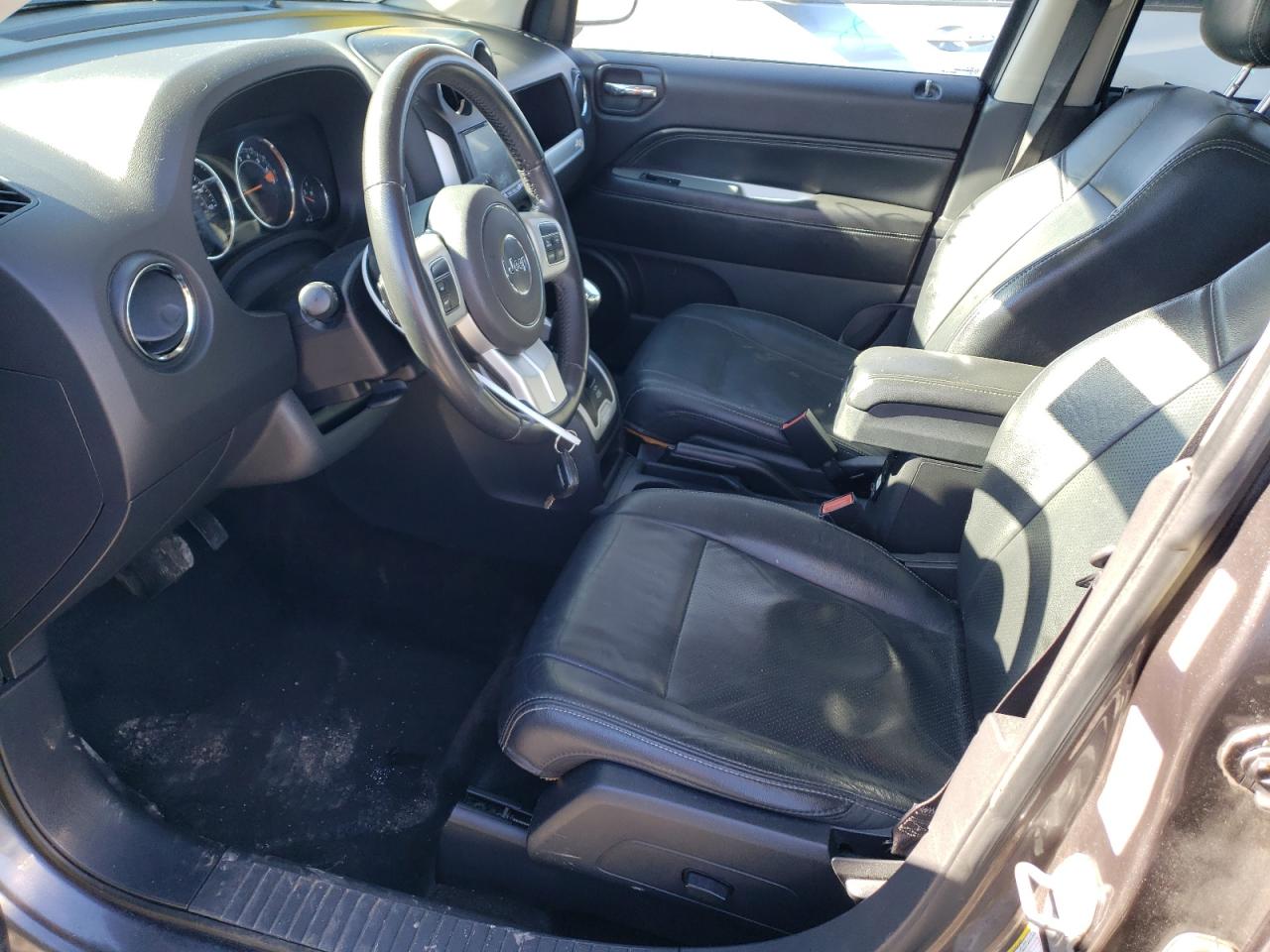 2016 Jeep Compass - Image 7