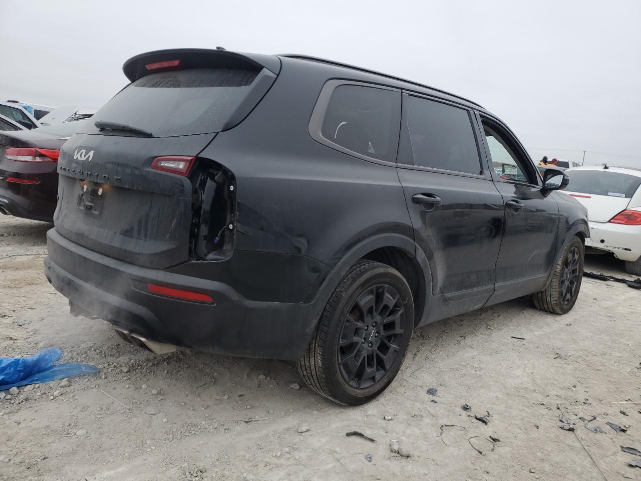 2022 Kia Telluride - Image 3