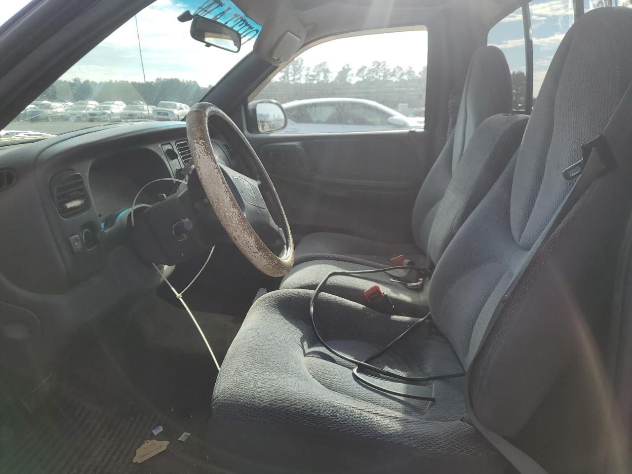 1998 Dodge Dakota - Image 7