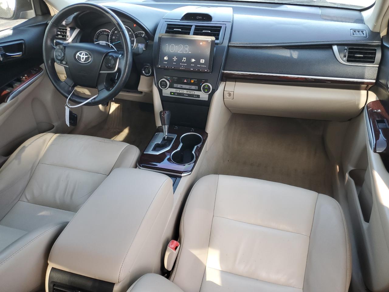 2014 Toyota Camry - Image 8