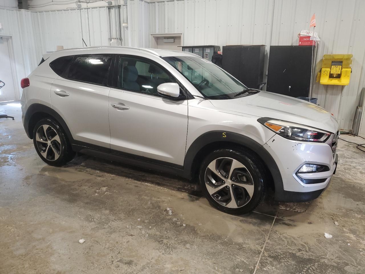 2016 Hyundai Tucson - Image 4