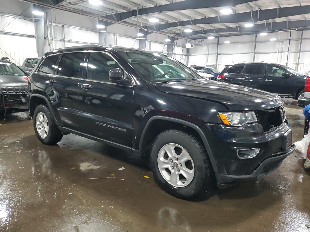 2017 Jeep Grand Cherokee - Image 4