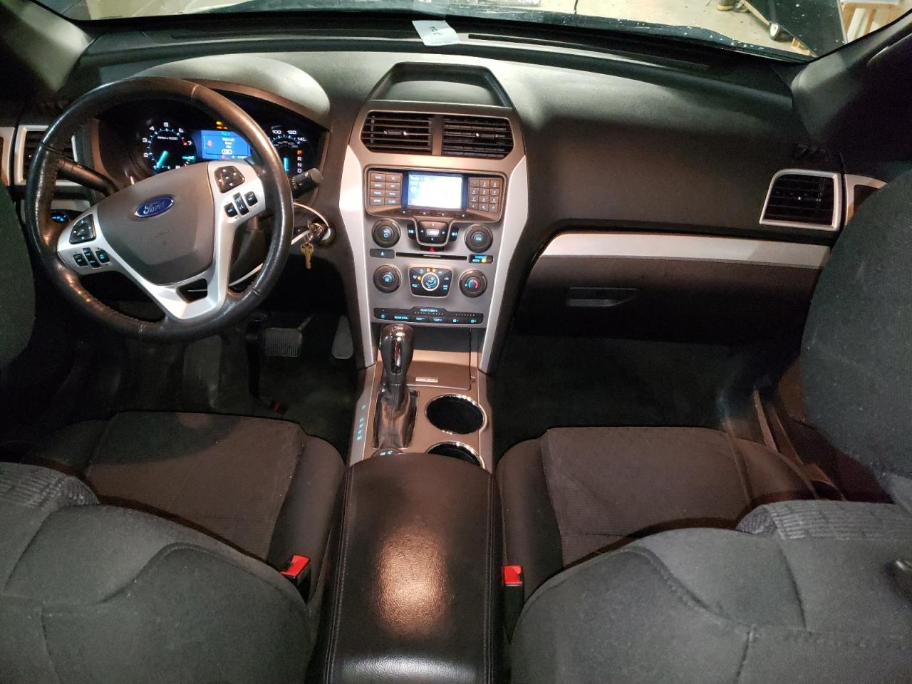2014 Ford Explorer - Image 8